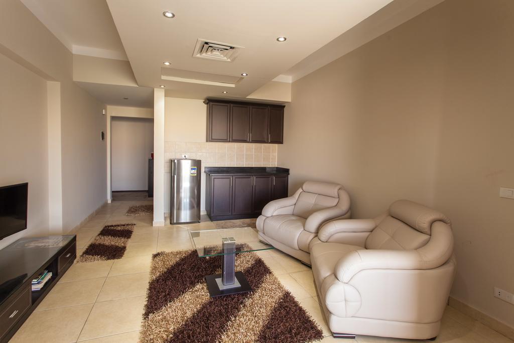 Rivoli Suites Hurghada Room photo